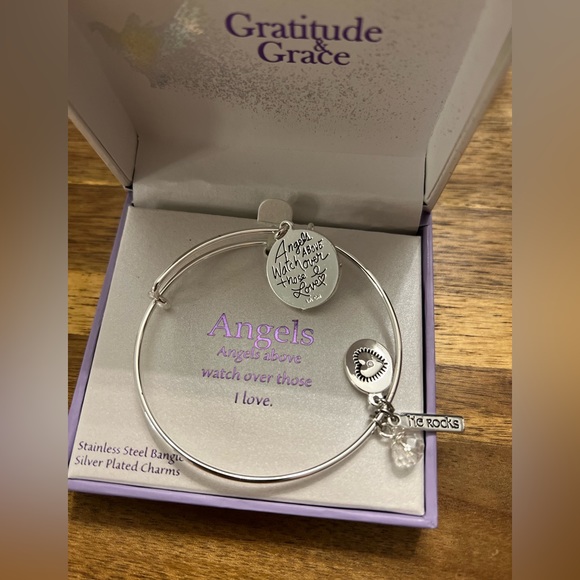 Gratitude & Grace Bracelet Angels Silver Tone - Picture 3 of 5